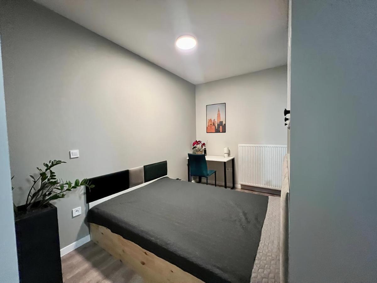 Milionowa 8 - Komfortowe Studio Z Garazem I Klimatyzacja Lódź Exterior foto